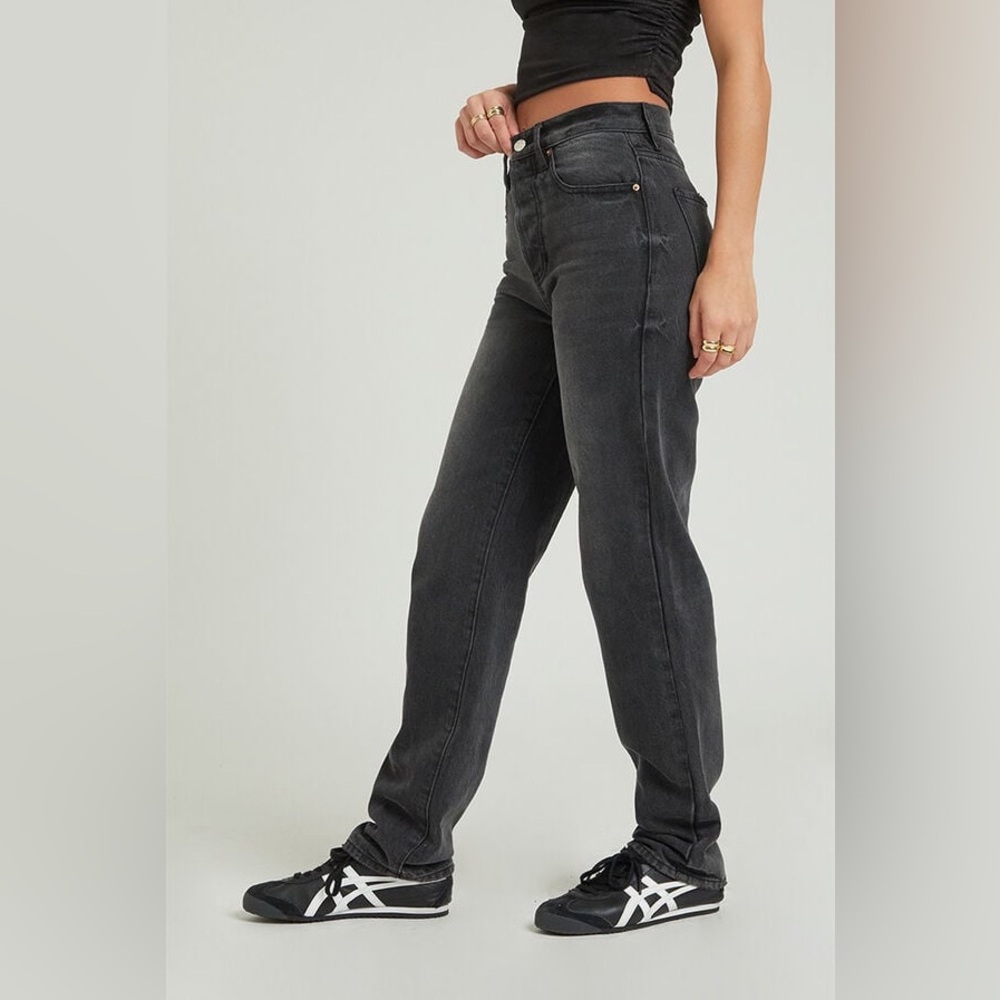 Pacsun Dad Jean in Black Distressed High Rise Women’s Size 30